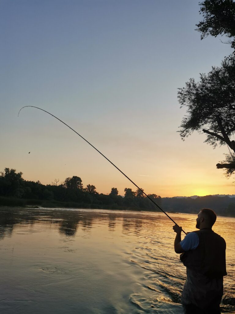 LOVOSTAJI RIBA I DOZVOLJENE LOVNE DUŽINE U SRBIJI